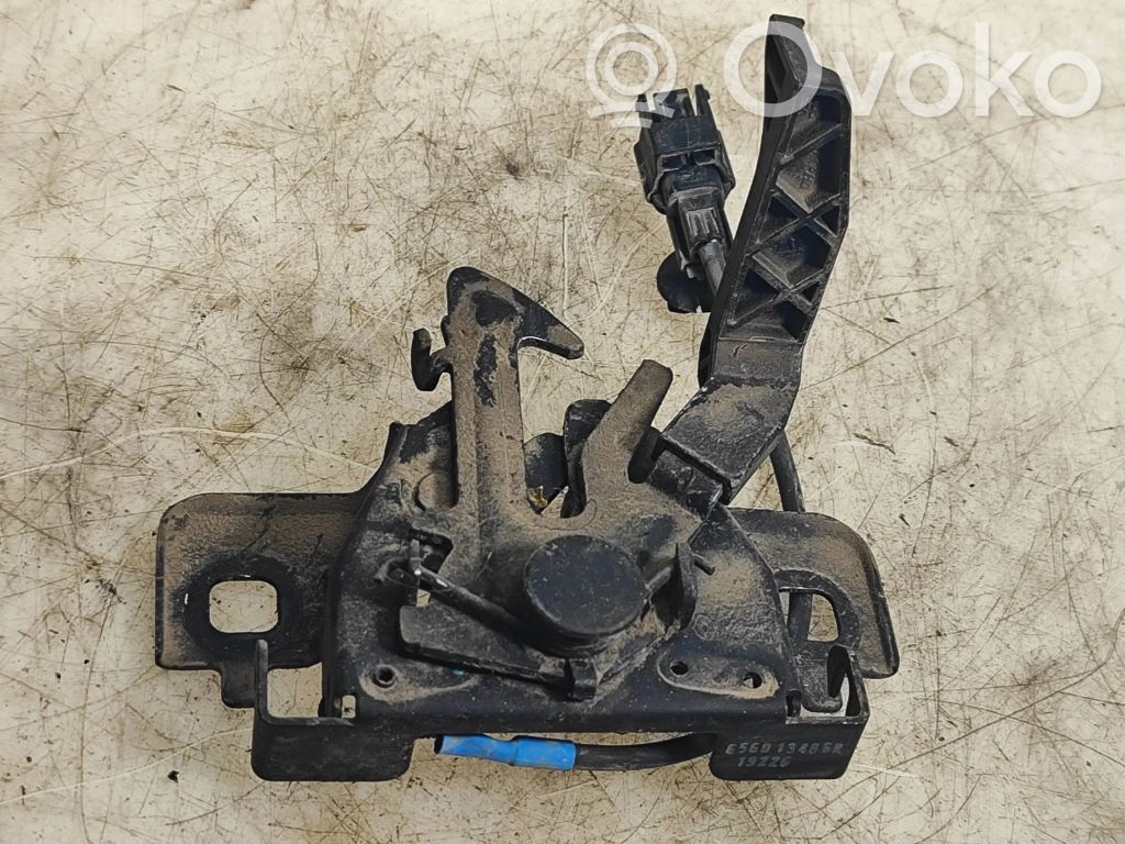 Dacia Sandero II Engine bonnet/hood lock/catch 