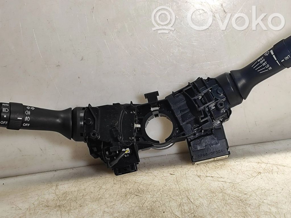 Lexus IS 220D-250-350 Interruptor/palanca de limpiador de luz de giro 