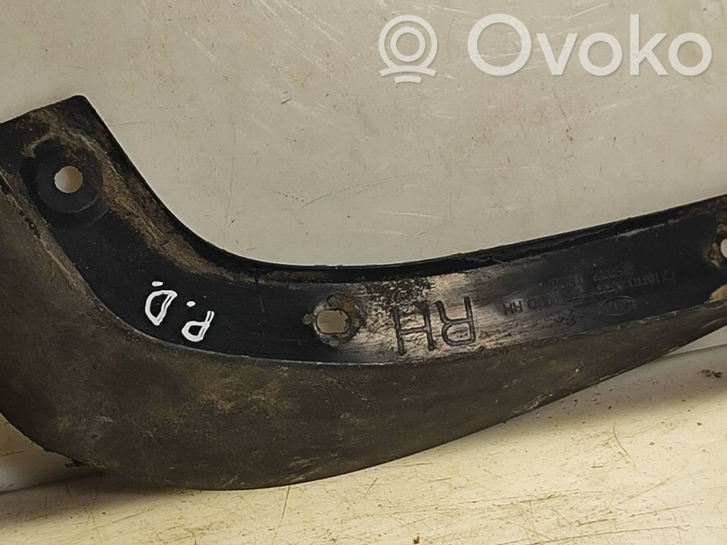 KIA Ceed Eturoiskeläppä 