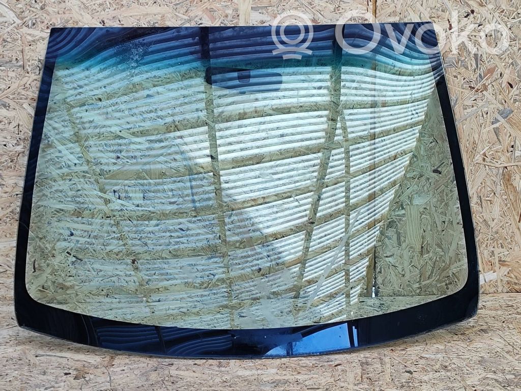 Toyota Aygo AB10 Front windscreen/windshield window 