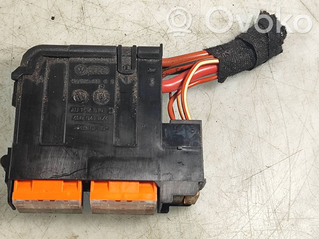 Audi A1 Fuse module 