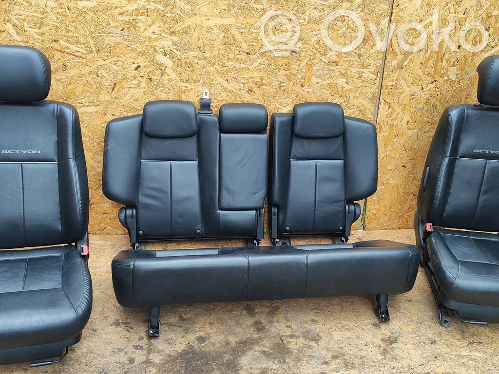 Seat set