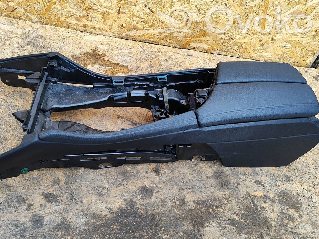 BMW 5 F10 F11 Tunel środkowy 