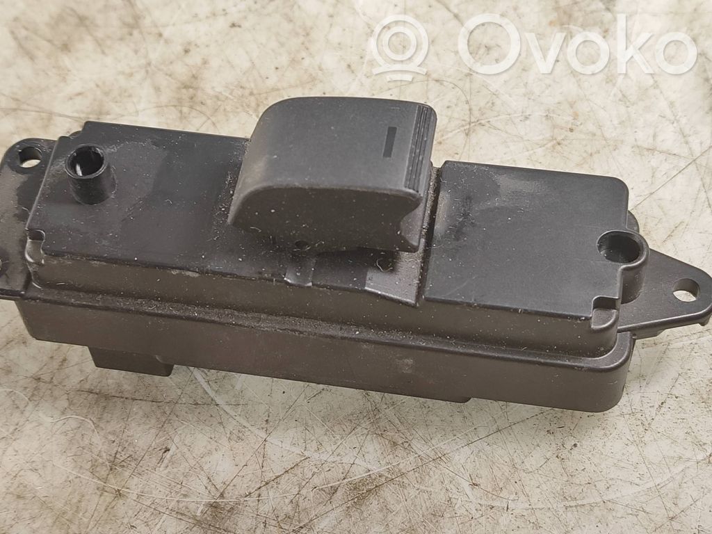Electric window control switch   GS1D66380,K1827,03124610