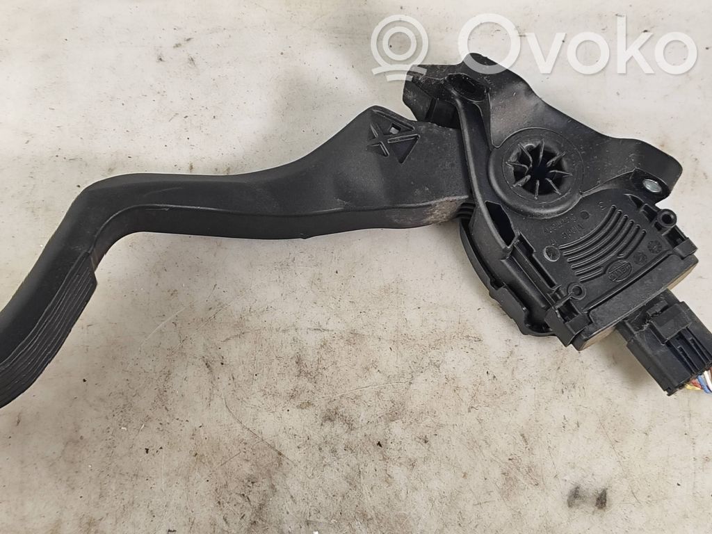 Peugeot 308 Accelerator throttle pedal 