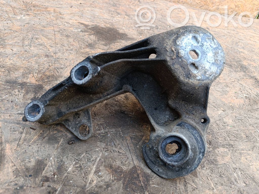 Audi A6 S6 C6 4F Engine mounting bracket 
