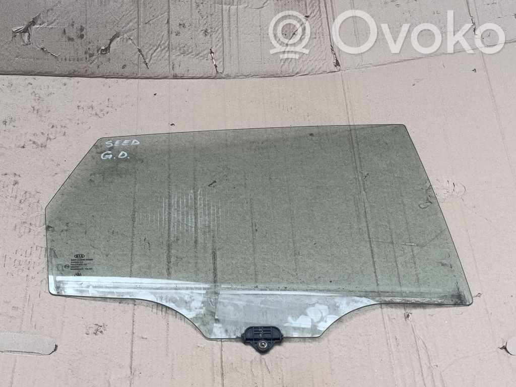 KIA Ceed Pagrindinis galinių durų stiklas 