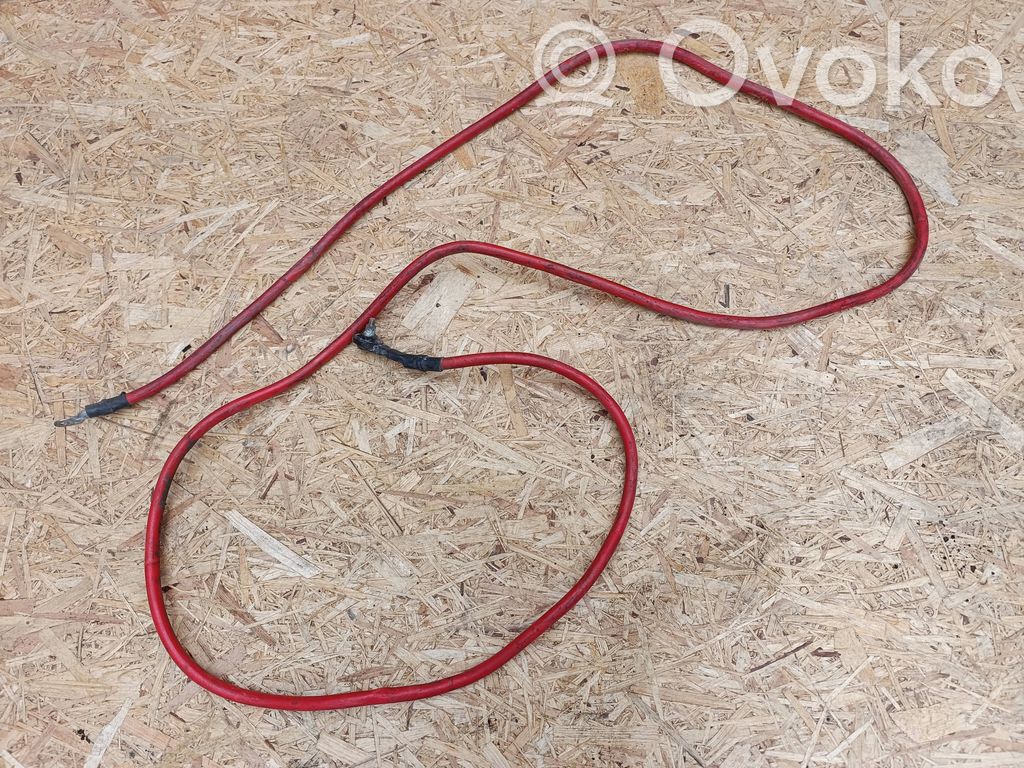 Positive cable (battery)