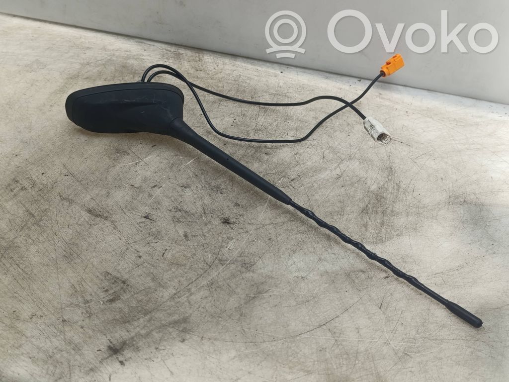 Opel Corsa F Radio antena 