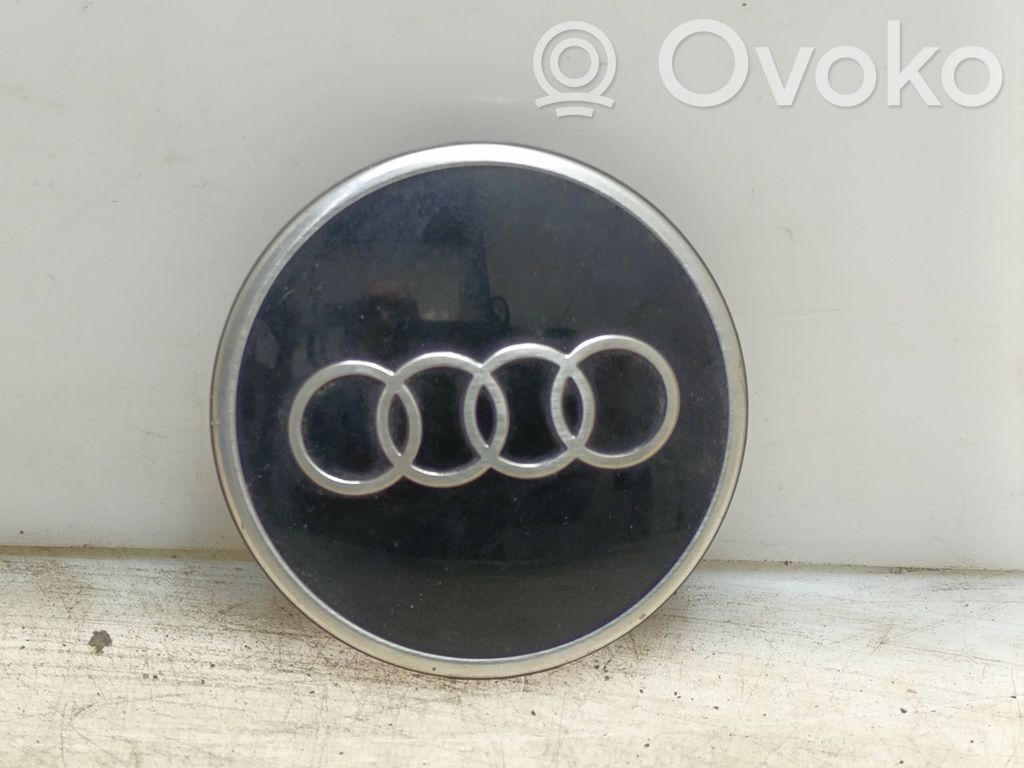 Audi A3 8Y Tapacubos original de rueda 