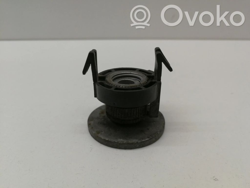 Audi A6 S6 C6 4F Ajovalon kannake 