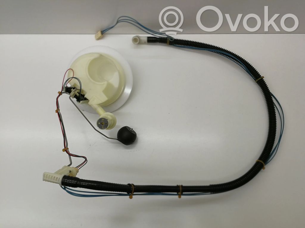 Audi A4 S4 B8 8K Sensor de nivel de combustible 