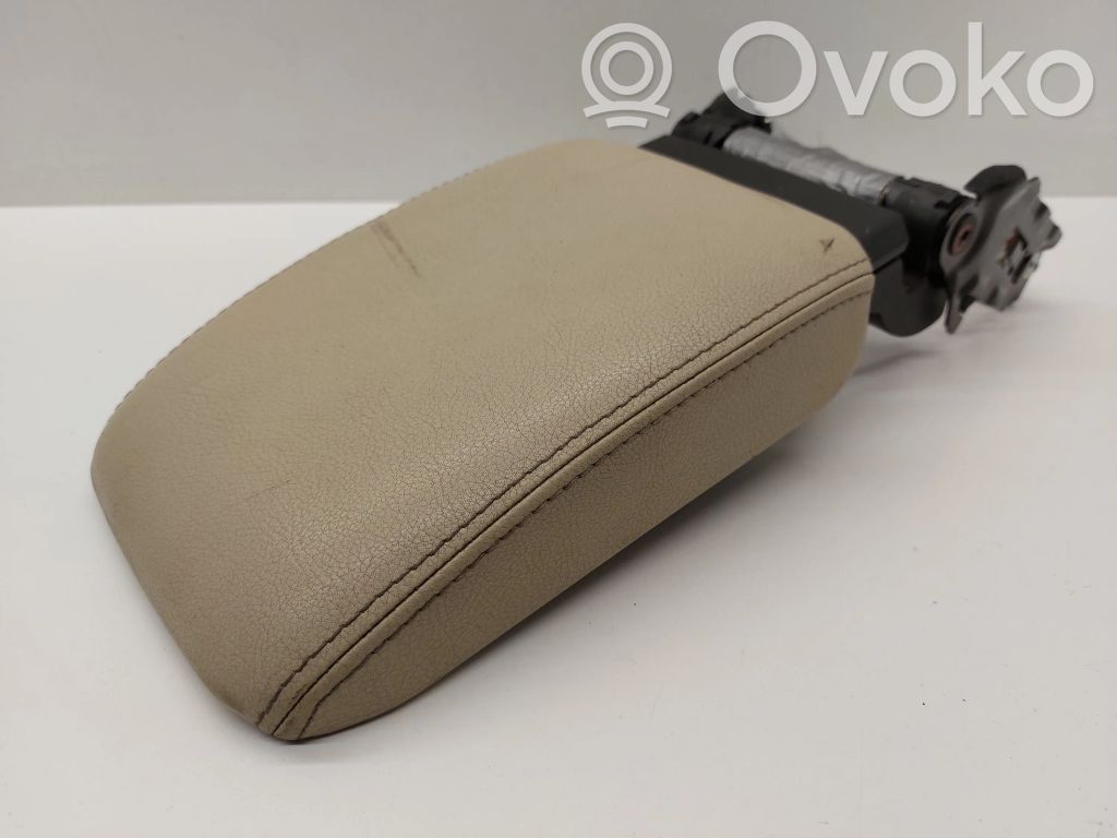 Armrest   1K0864207C,1K0864209A