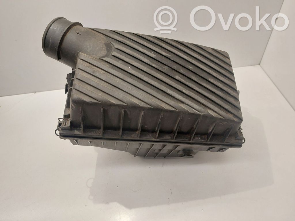Volkswagen Golf II Obudowa filtra powietrza 