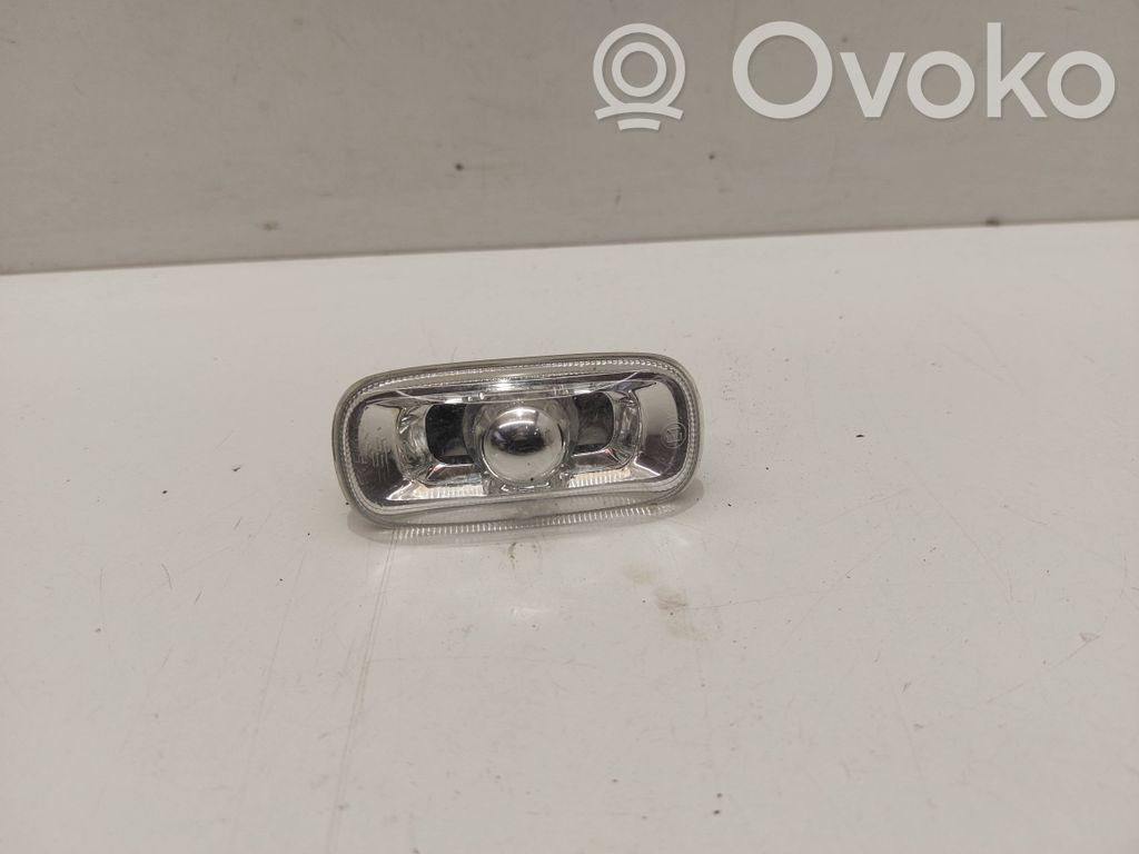 Seitenblinker   8E0949127