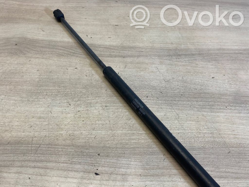 Mitsubishi Outlander Tailgate/trunk strut/damper 