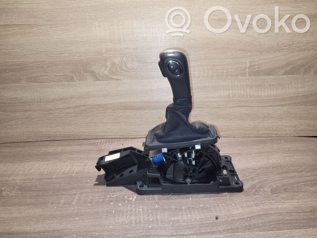 Ford Explorer Gear shifter/selector 
