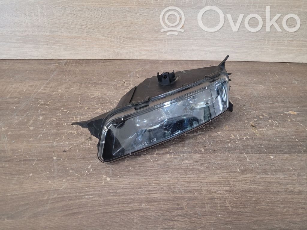 Dodge Durango Miglas lukturis priekšā 