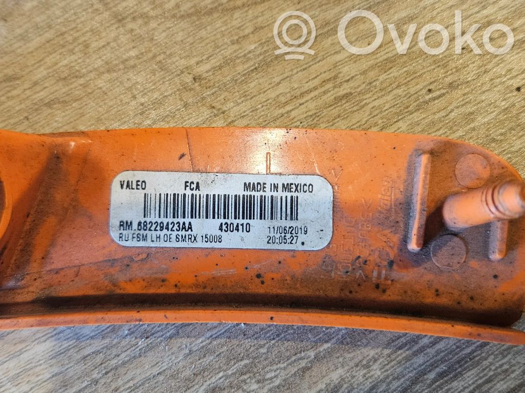 Front reflector   68229423AA