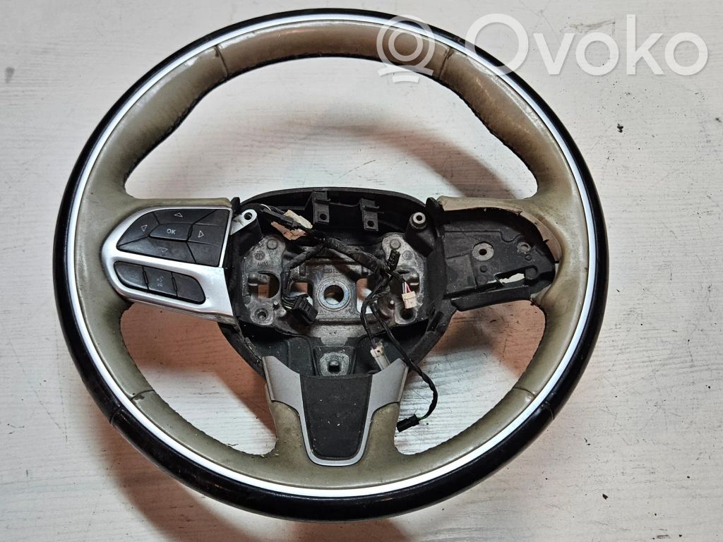 Chrysler Pacifica Steering wheel 
