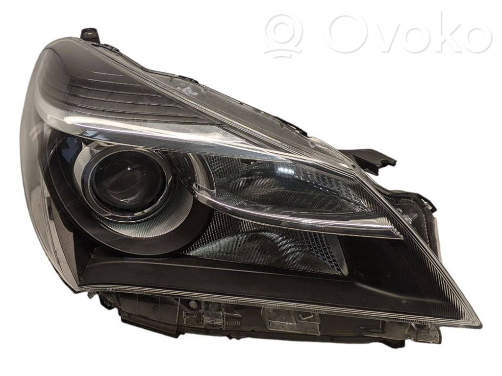 Toyota Yaris Lampa przednia 
