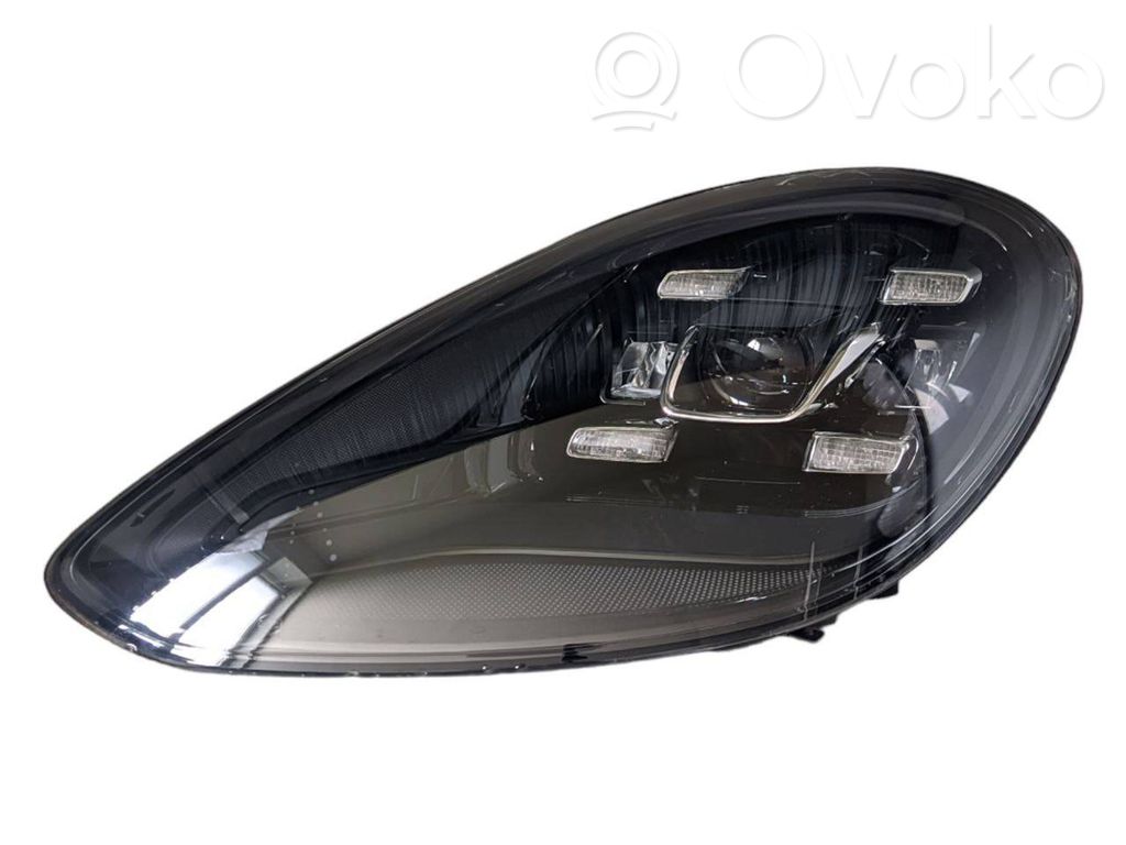 Porsche Panamera (971) Lampa przednia 