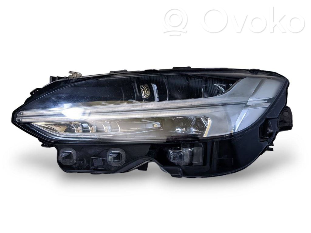 Volvo S90, V90 Scheinwerfer 