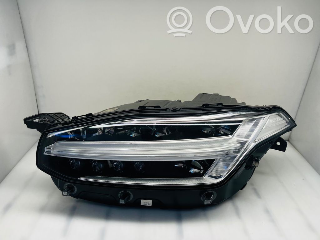 Volvo XC90 Scheinwerfer 