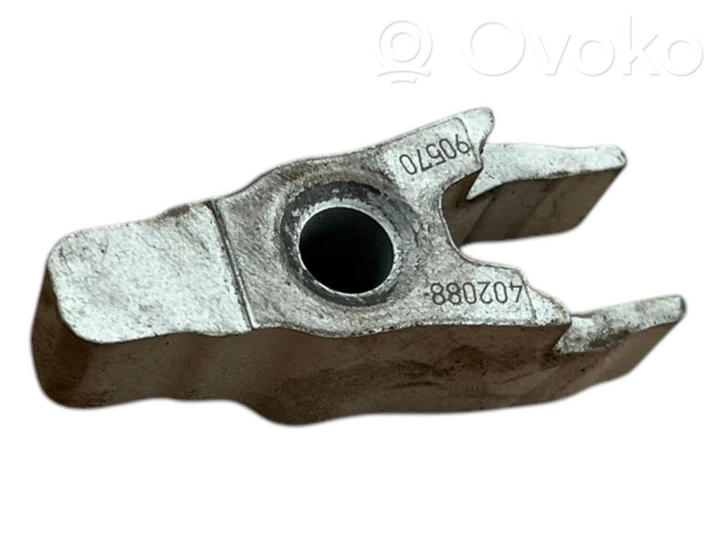 Opel Astra K Uchwyt / Mocowania wtryskiwacza 