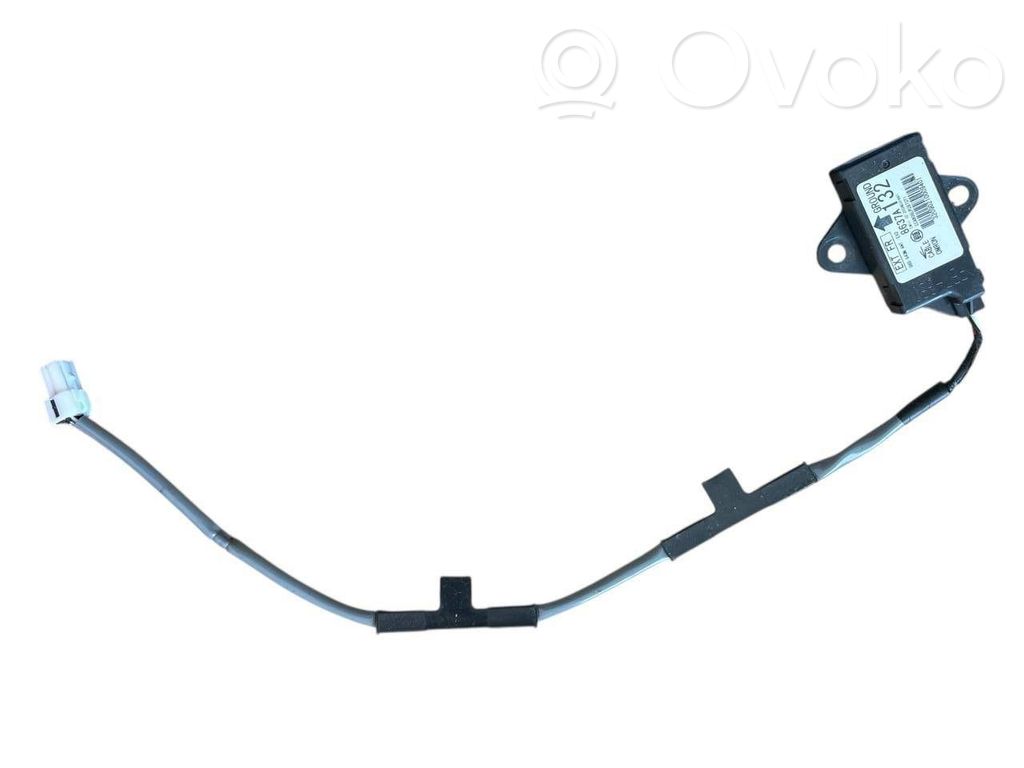 Mitsubishi Lancer Evolution X Aerial antenna amplifier 