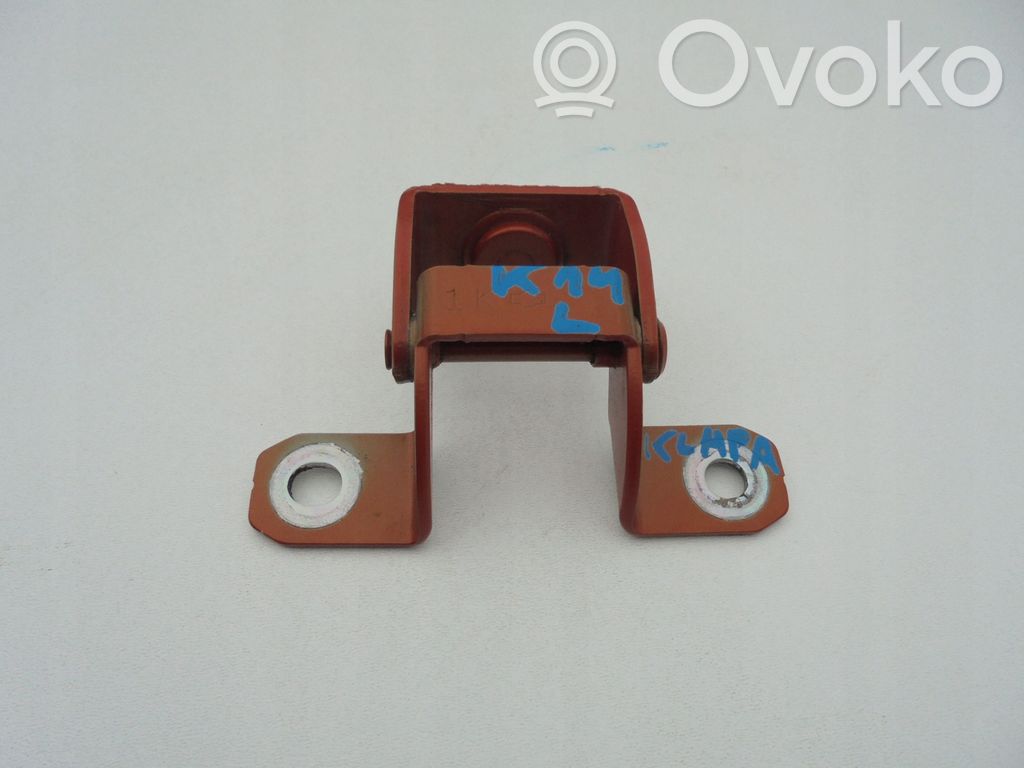 Tailgate/trunk/boot hinge