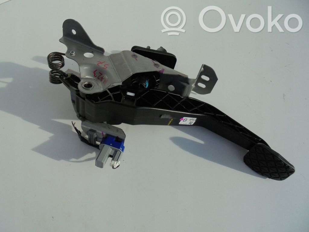 Mazda 3 II Sankabos pedalas 