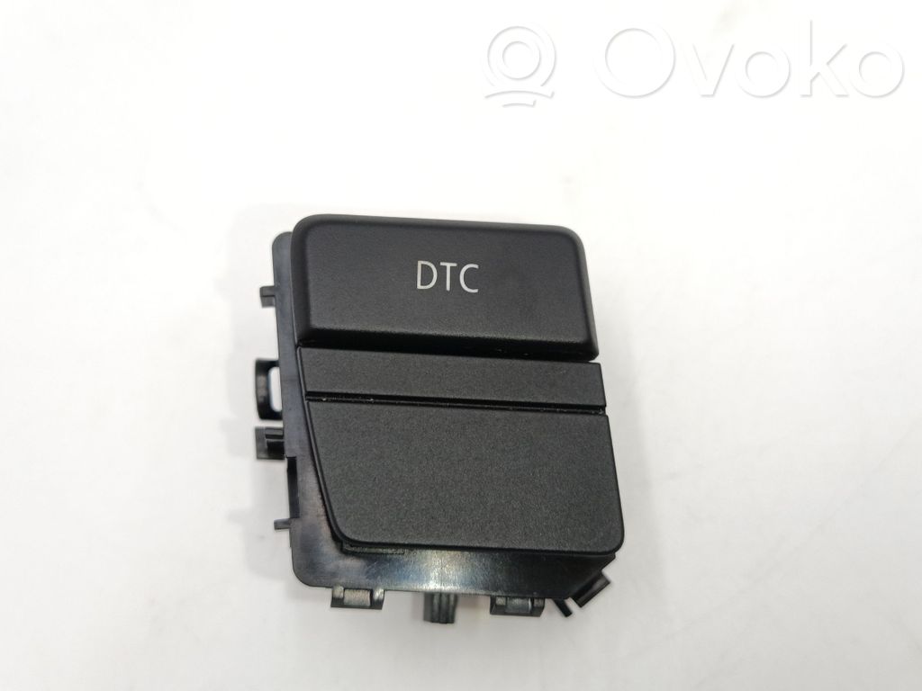 BMW 5 E60 E61 DTC jungtukas 