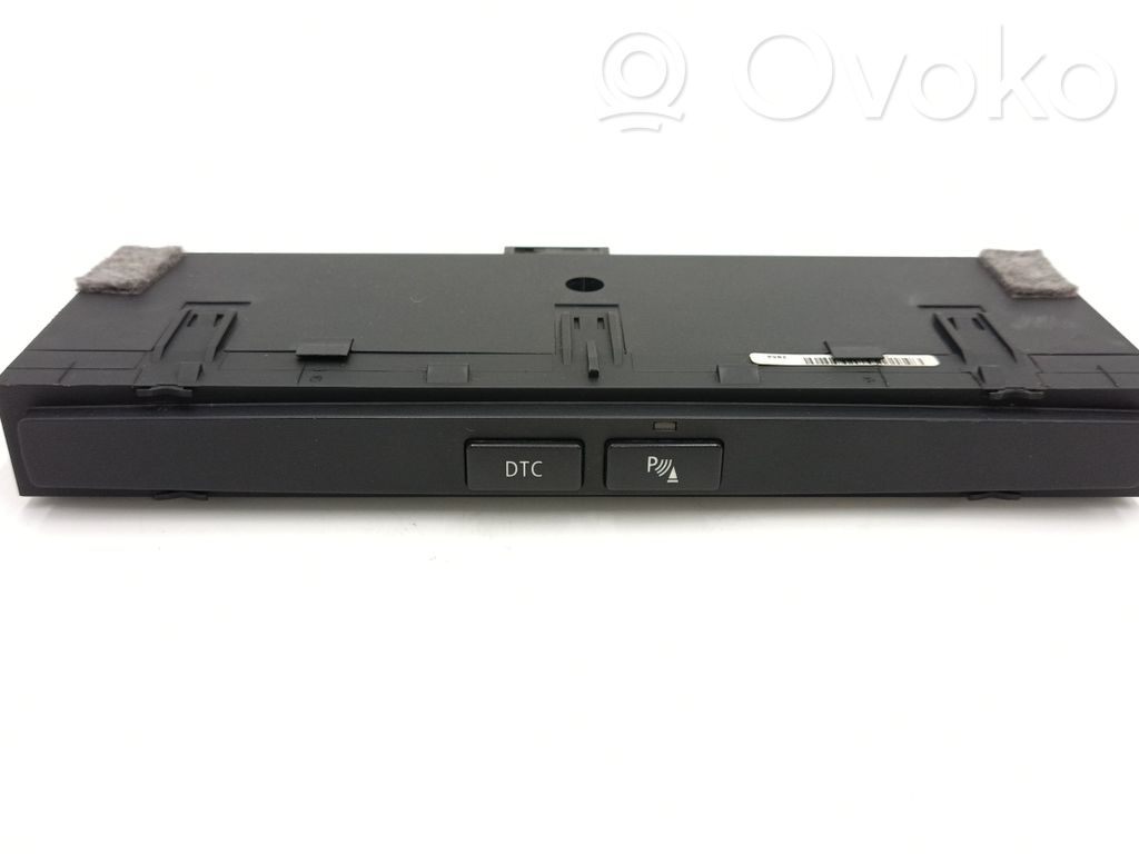 Parking (PDC) sensor switch   6952477