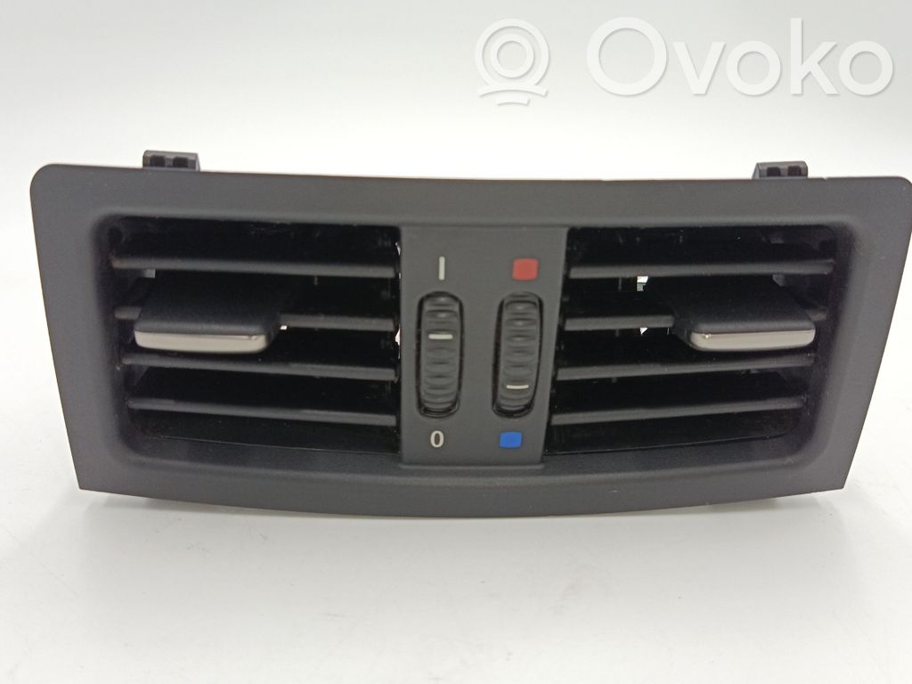 BMW 5 E60 E61 Grilă ventilație spate 