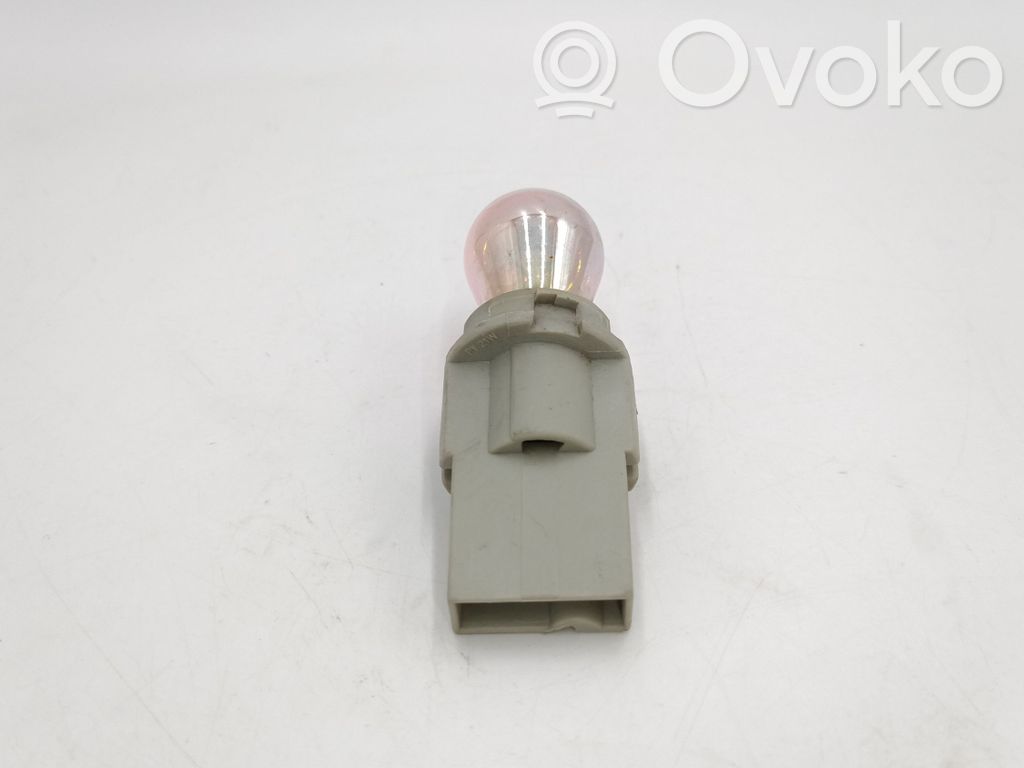 BMW 5 E60 E61 Cubierta del soporte de la lámpara de la luz trasera 