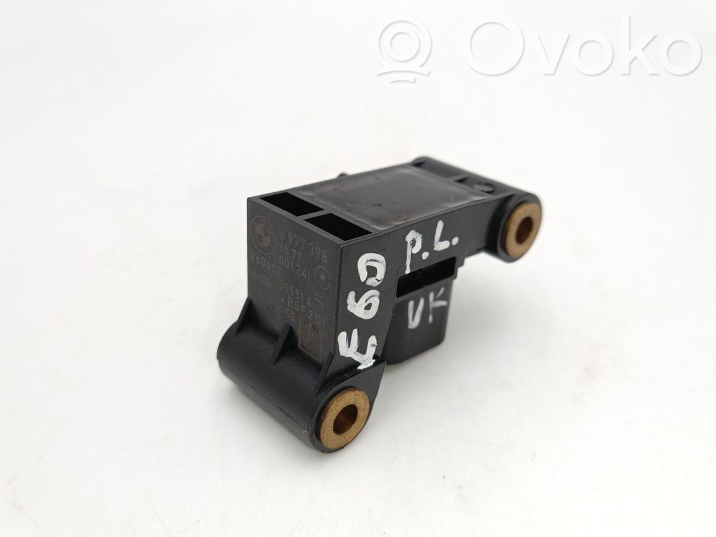 Sensor impacto/accidente para activar Airbag   65776977398,6977398