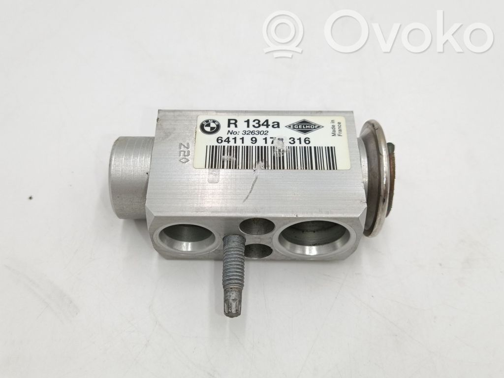 BMW 5 E60 E61 Ilmastointilaitteen laajennusventtiili (A/C) 