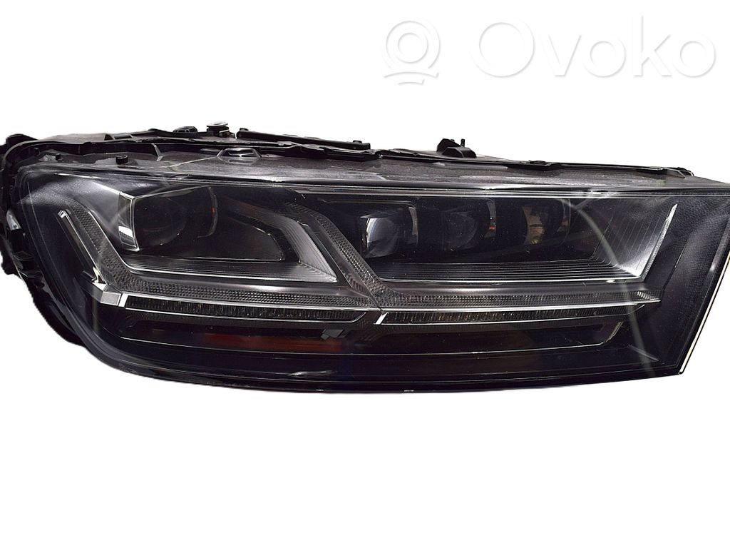 Audi Q7 4M Scheinwerfer 