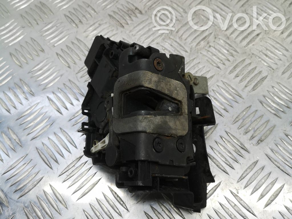 Ford Mondeo MK IV Priekinė durų spyna 