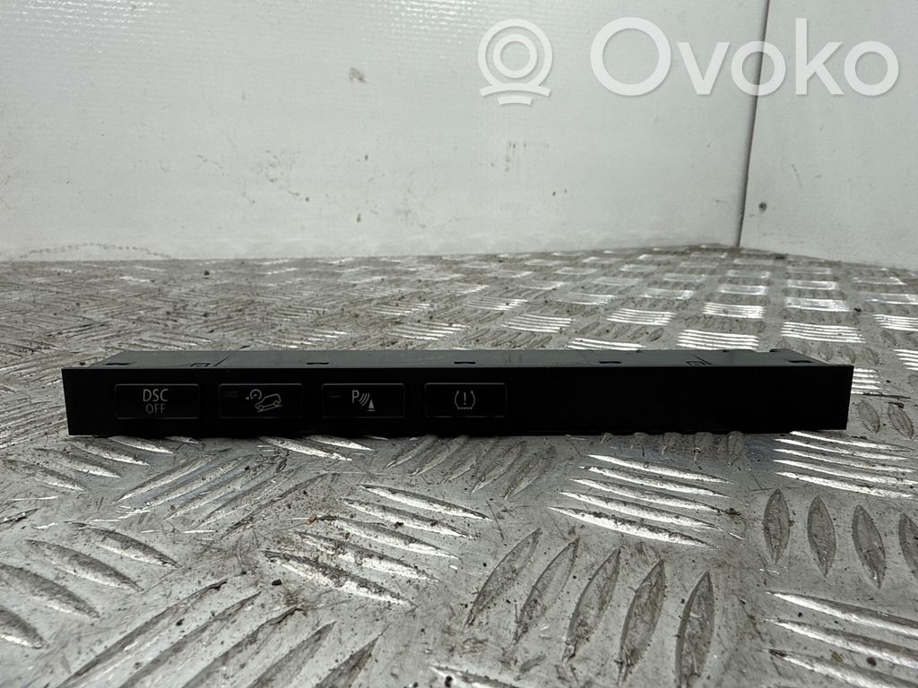 Parking (PDC) sensor switch   61313415617,110187