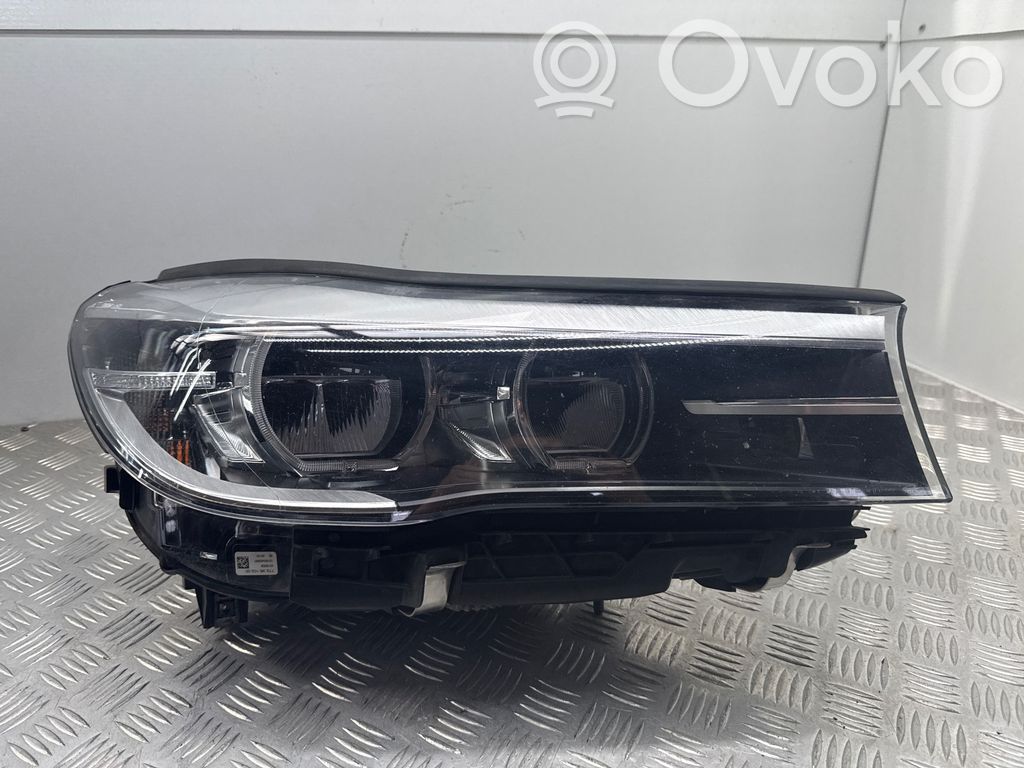 BMW 7 G11 G12 Lampa przednia 