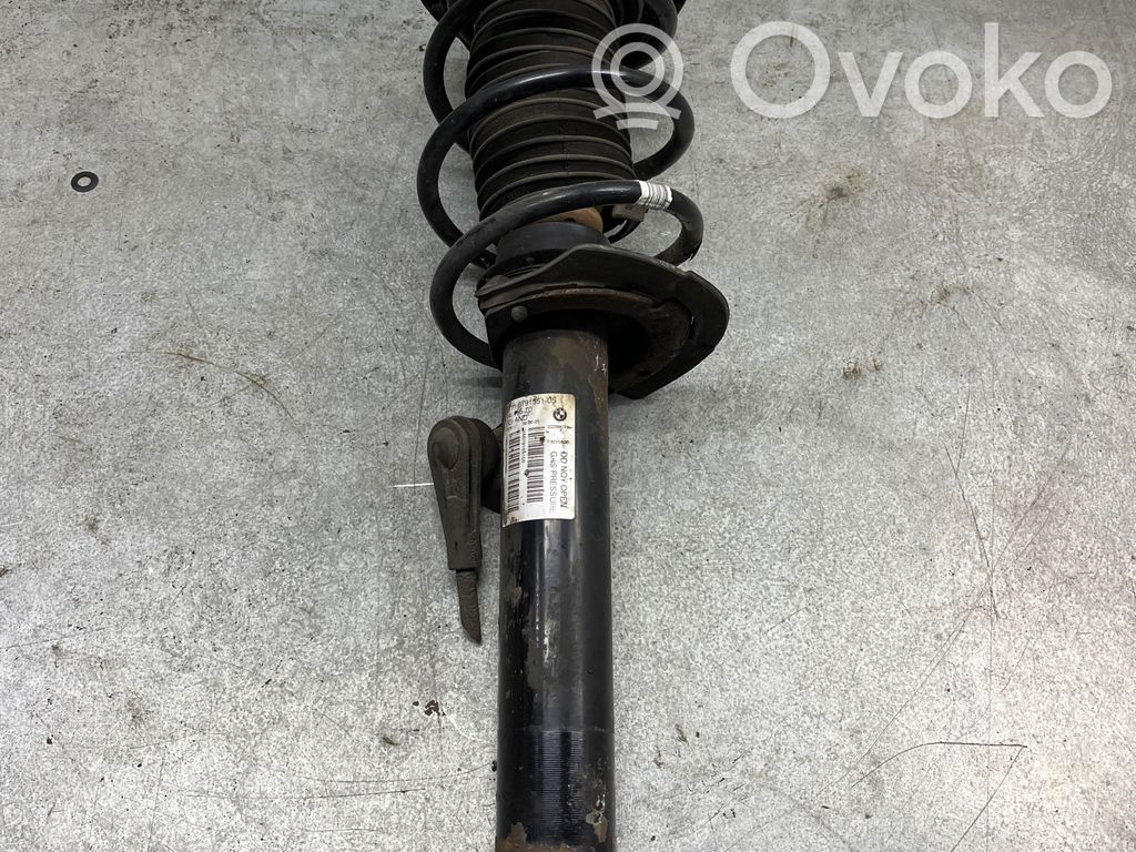 BMW 3 F30 F35 F31 Amortyzator osi przedniej ze sprężyną 