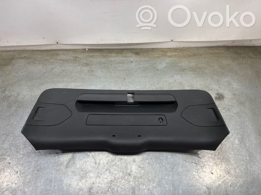 Audi Q3 8U Tailgate trim 