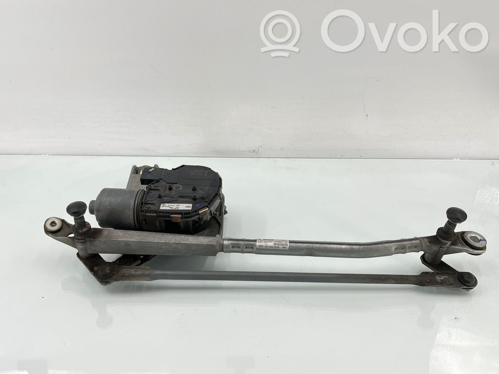Audi Q7 4M Front wiper linkage and motor 
