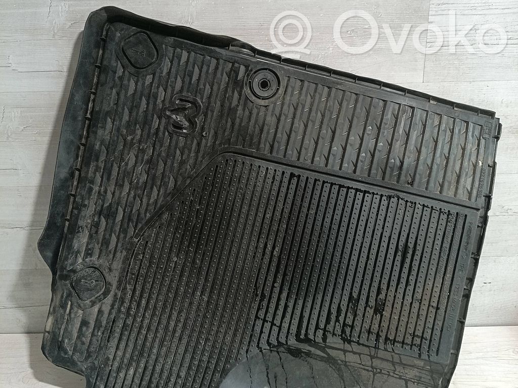 Kit tapis de sol auto   82216269AB,82215422AD,82216269AD,82215421AD,82216269AB