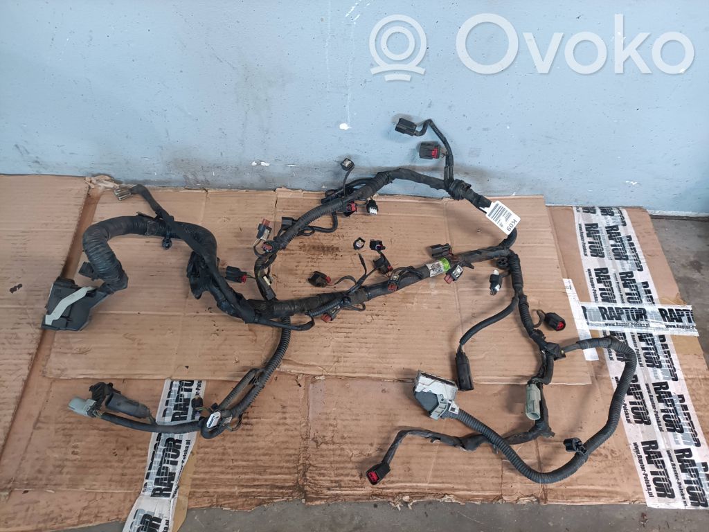 Engine installation wiring loom   GU5T12C508