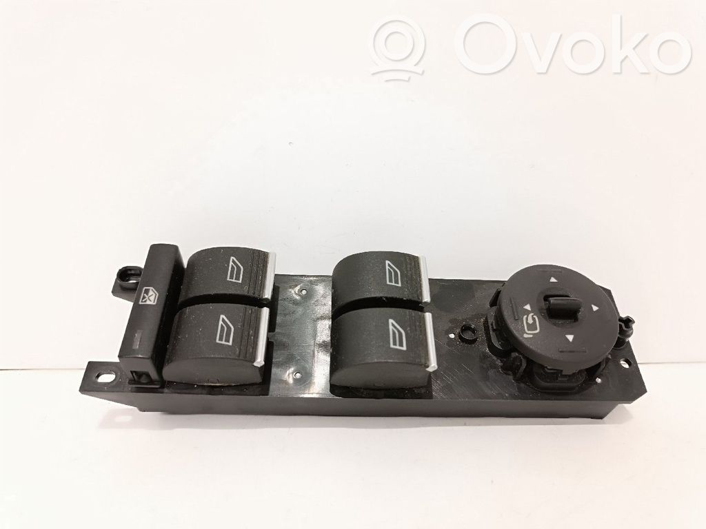 Ford B-MAX Electric window control switch 
