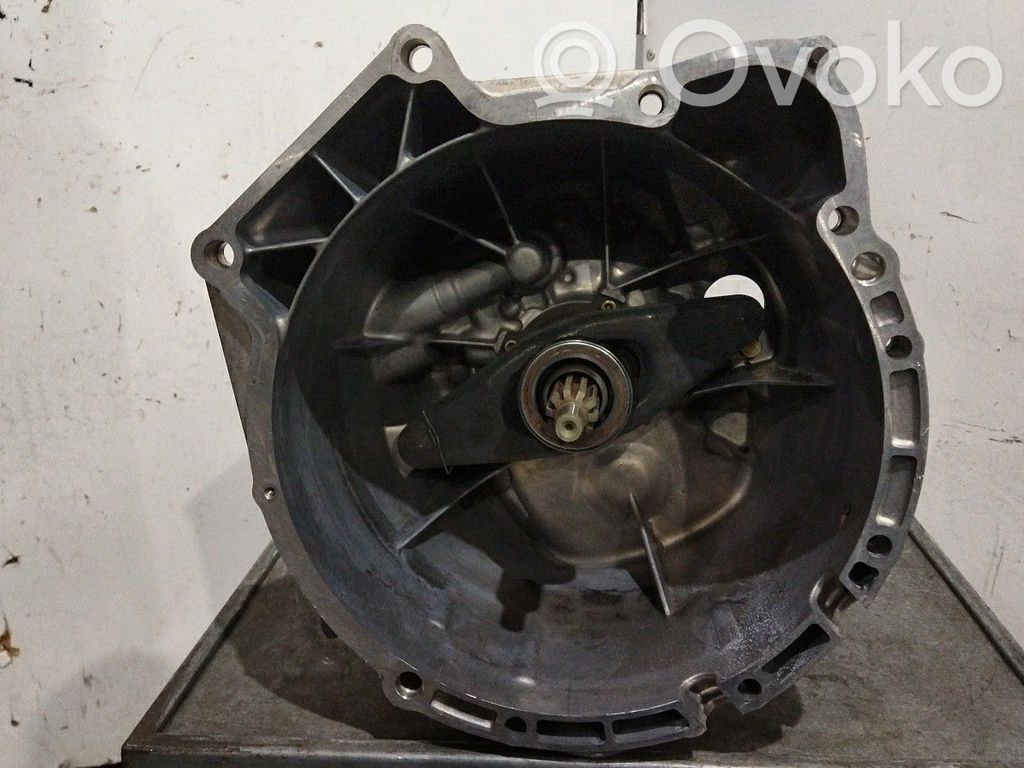 Manual 5 speed gearbox   HDZ