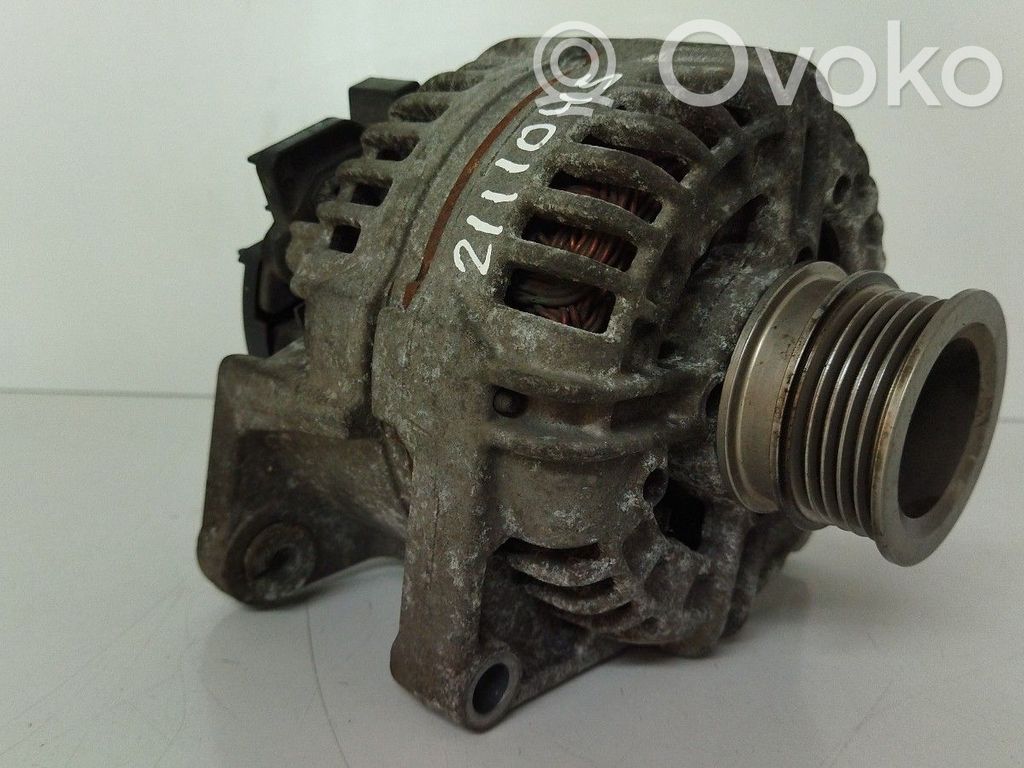 Opel Zafira B Alternator 